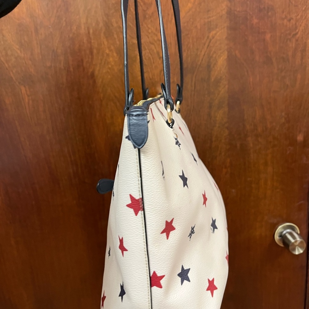 Coach Cream Leather Tote with Red and Navy Star Print - Picture 4 of 11